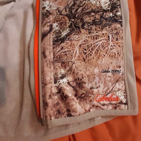 CABELLAS windshear Vest•Like new• - Picture 4 of 10